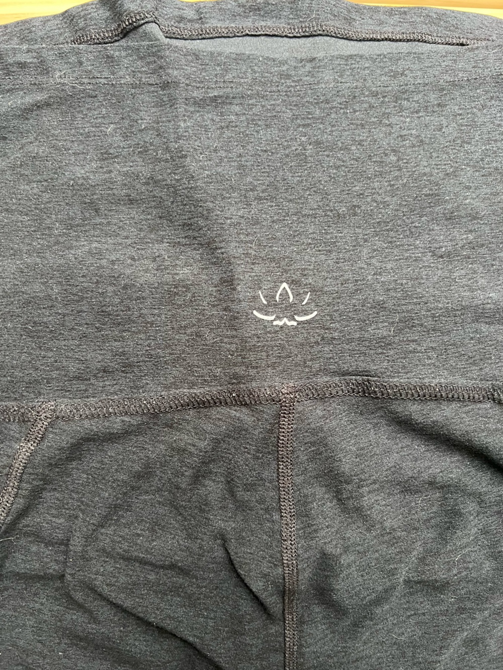 Beyond the Bump Black Spacedye Maternity Leggings with Pockets size medium - Picture 3 of 5